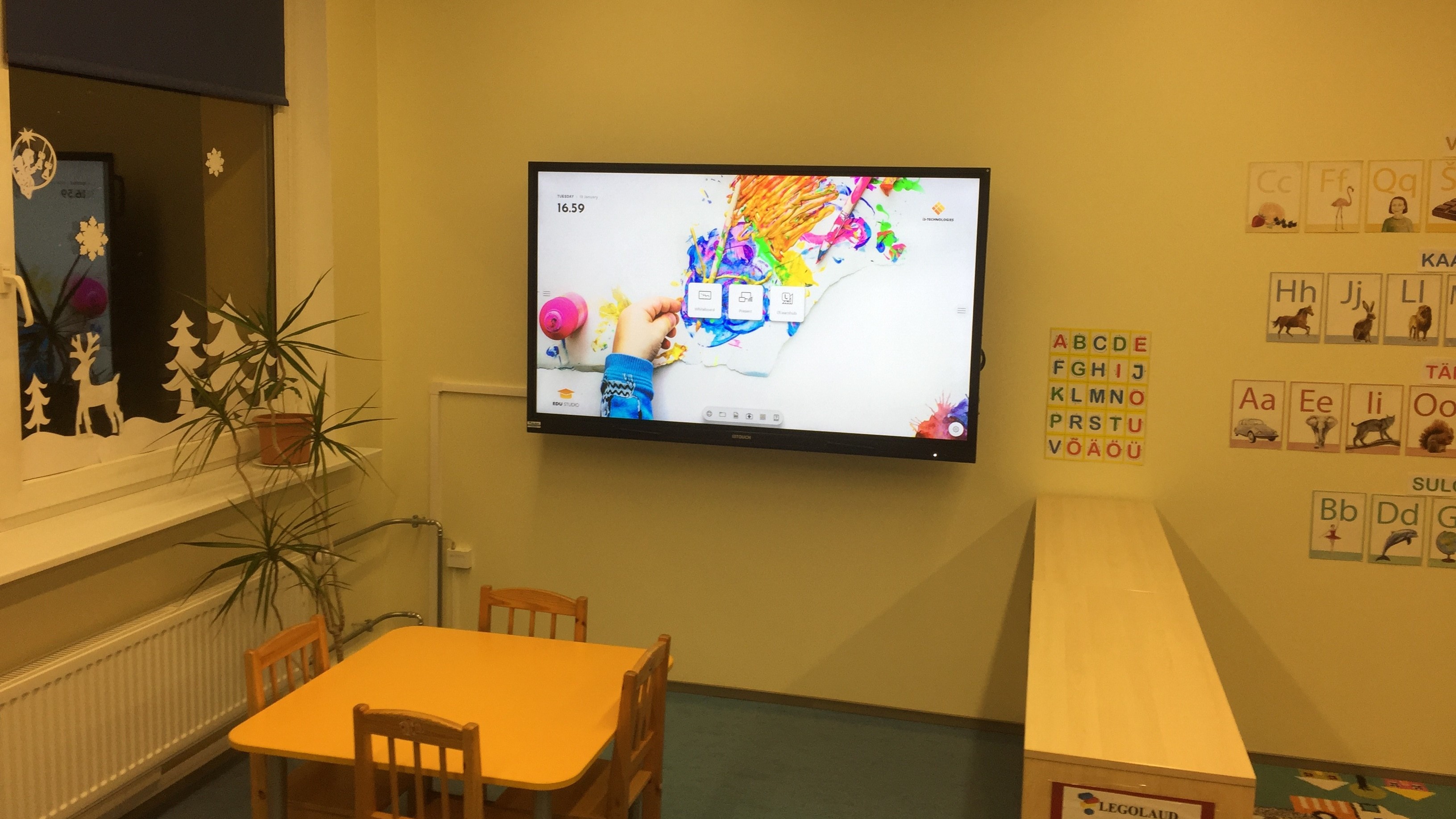 Interaktiivsete ekraanide lahendus Tallinna Tehnikakõrgkoolis